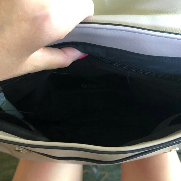 Purse - Picture 3 of 4